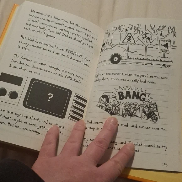 Jeff Kinney Diary Of A Wimpy Kid Book 9 "The Long Haul" - Picture 4 of 7